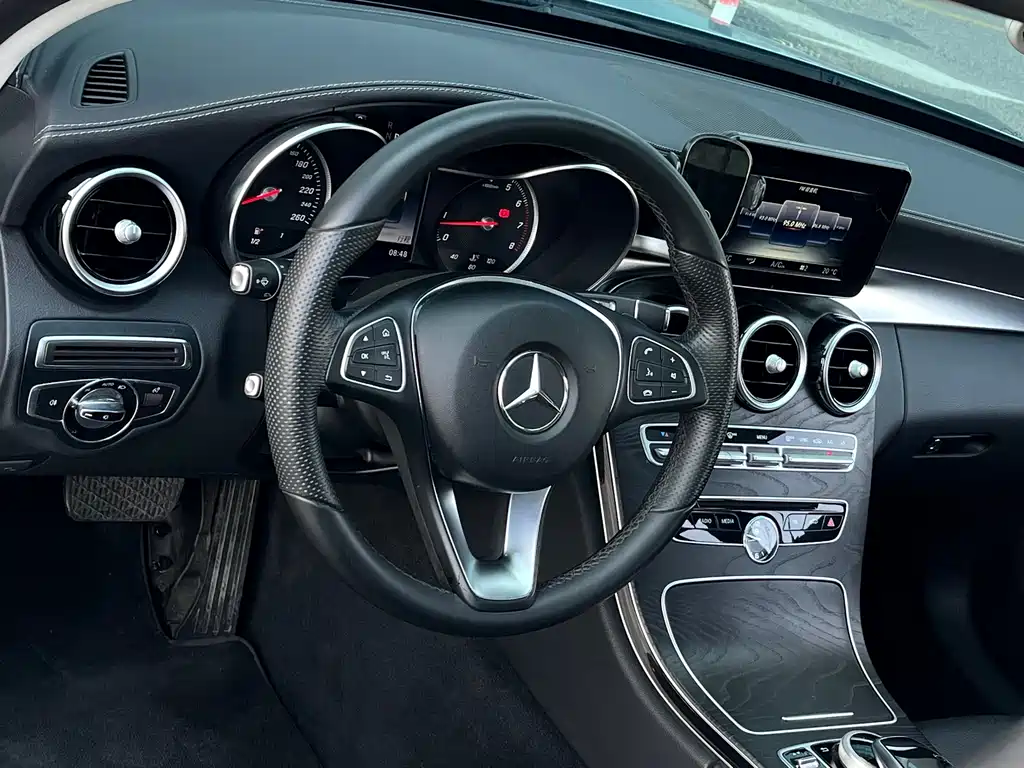 Mercedes-Benz C-Class — миниатюра 12