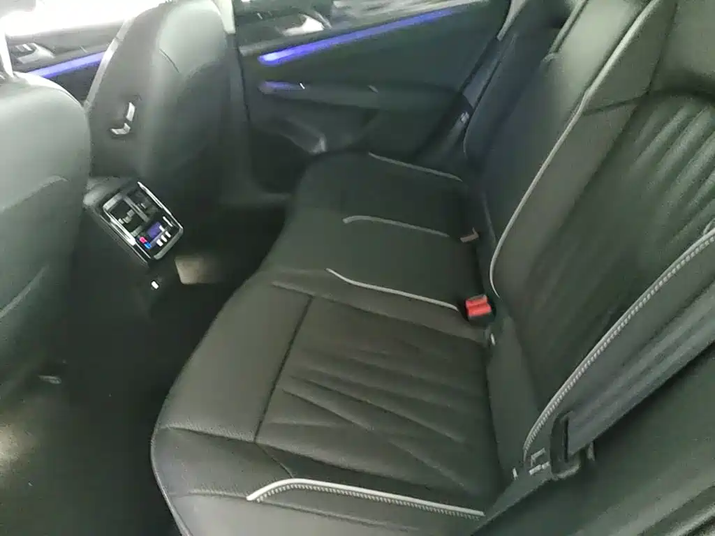 Volkswagen Passat — миниатюра 17