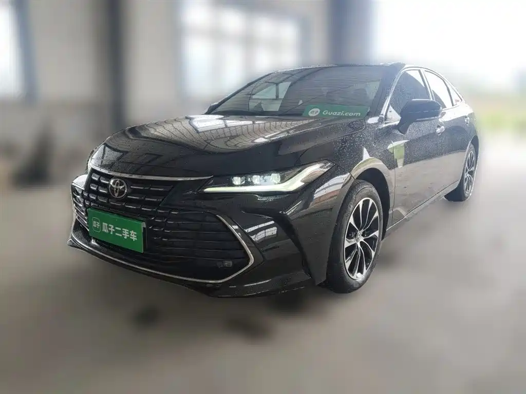 Купить Toyota Avalon