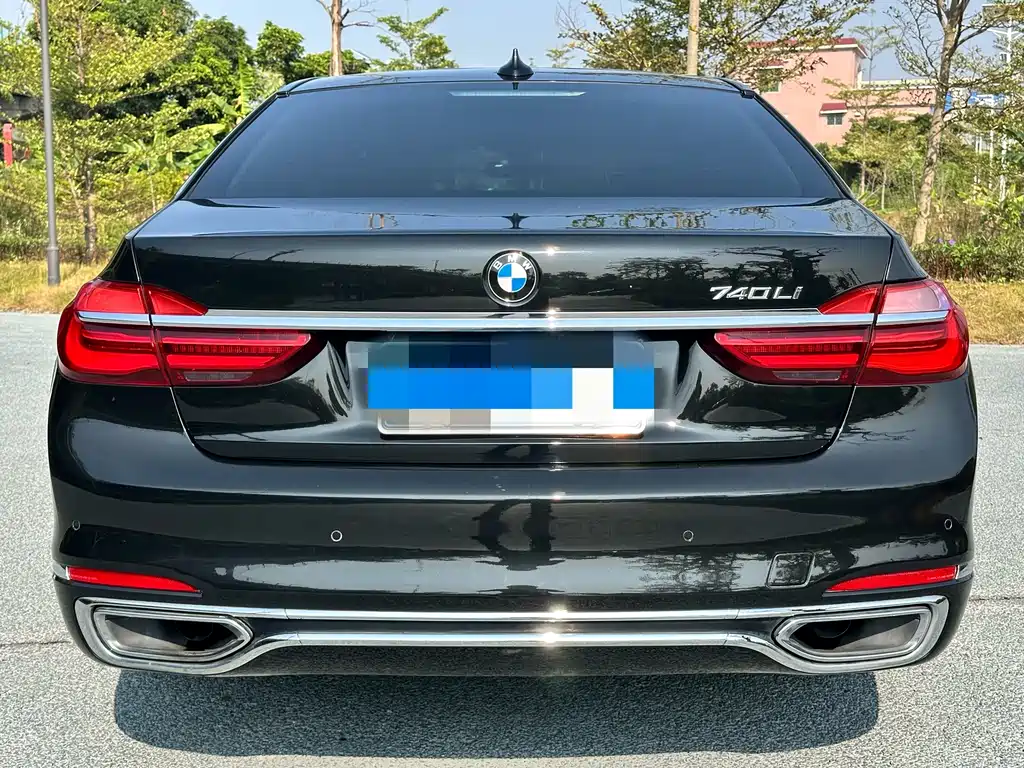 BMW 7 Series 7 2018 730Li Lead