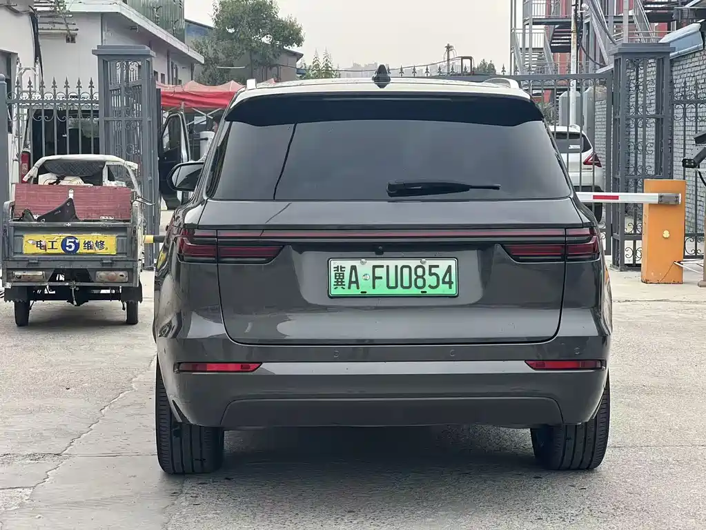 Li Auto Li ONE — миниатюра 11
