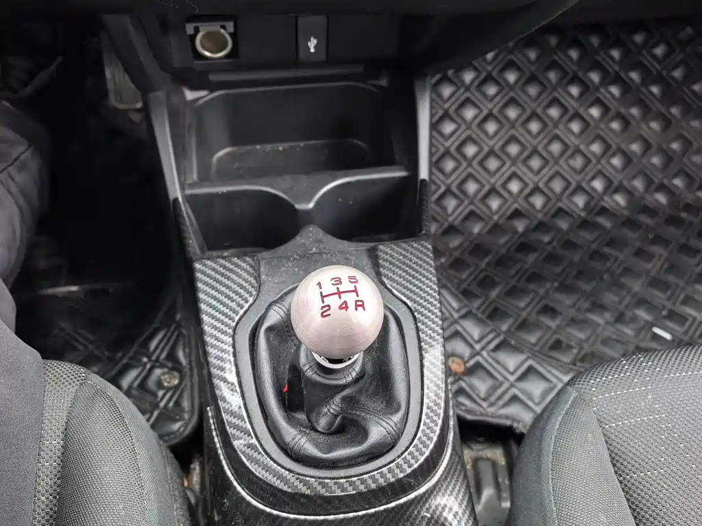 Honda Fit — миниатюра 8