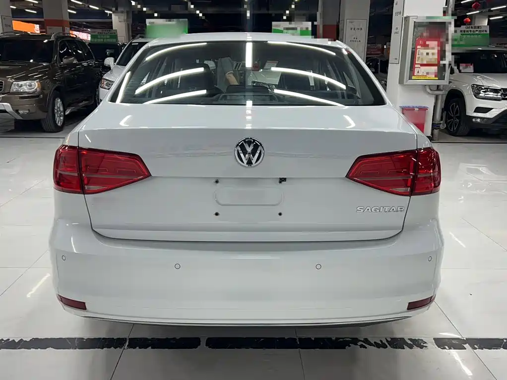 Volkswagen Sagitar — миниатюра 6