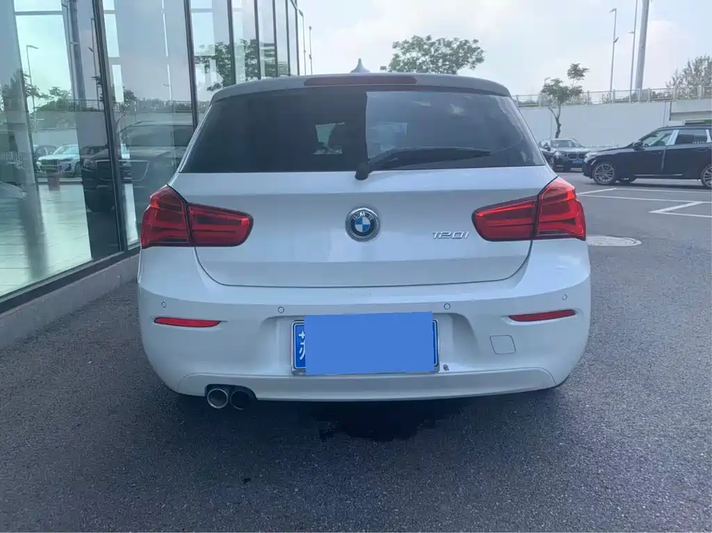 BMW 1 Series (Import) — миниатюра 8