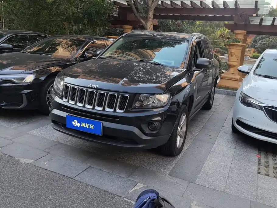 Jeep Compass (Import)