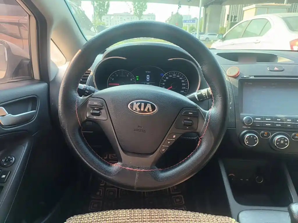 Kia K3 — миниатюра 11