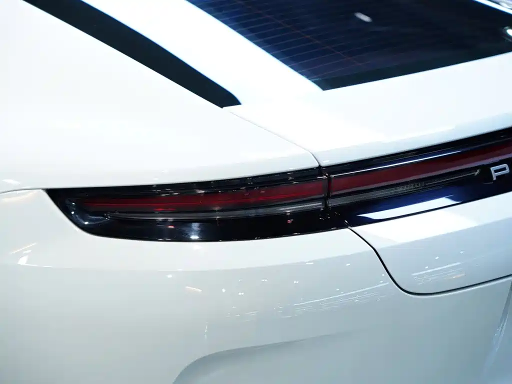 Porsche Panamera — миниатюра 9