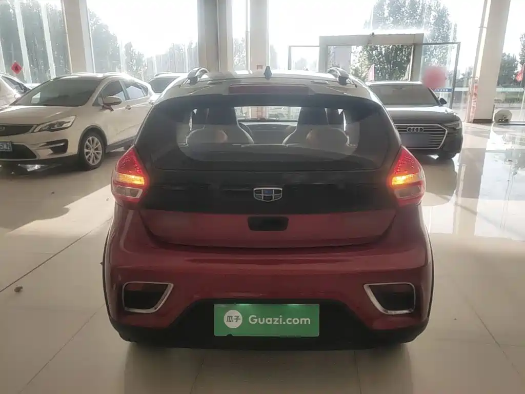Geely Vision X1 — миниатюра 4