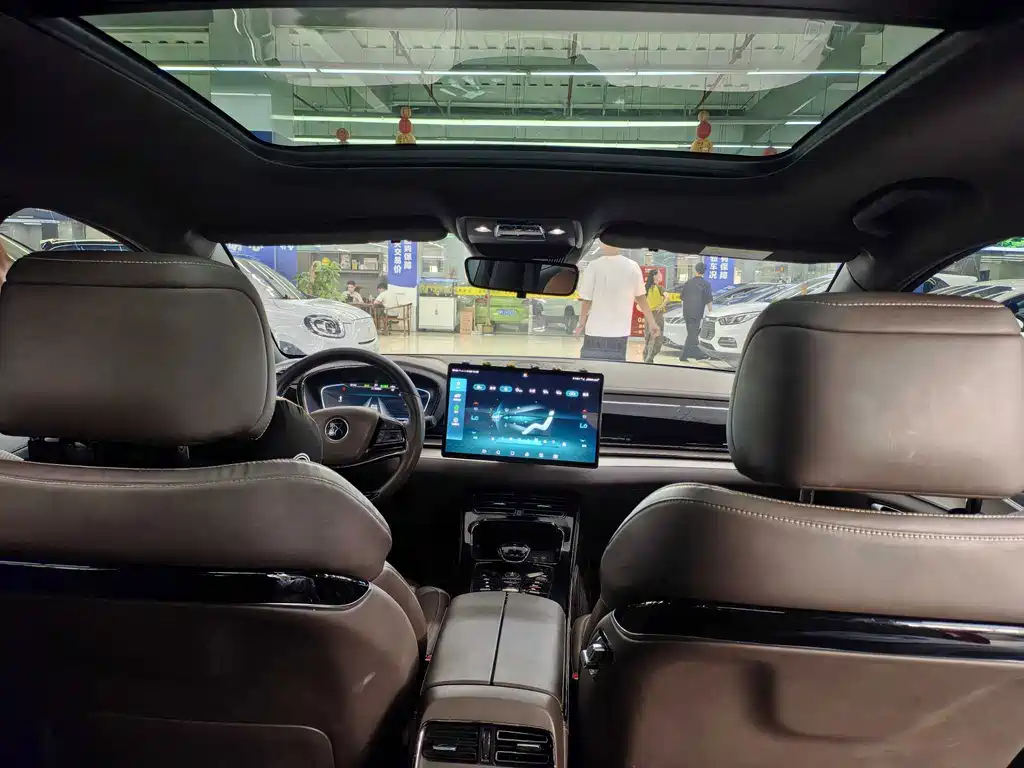 BYD Han — миниатюра 17