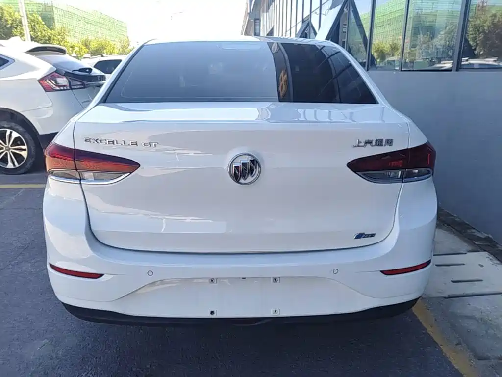 Buick Excelle — миниатюра 6