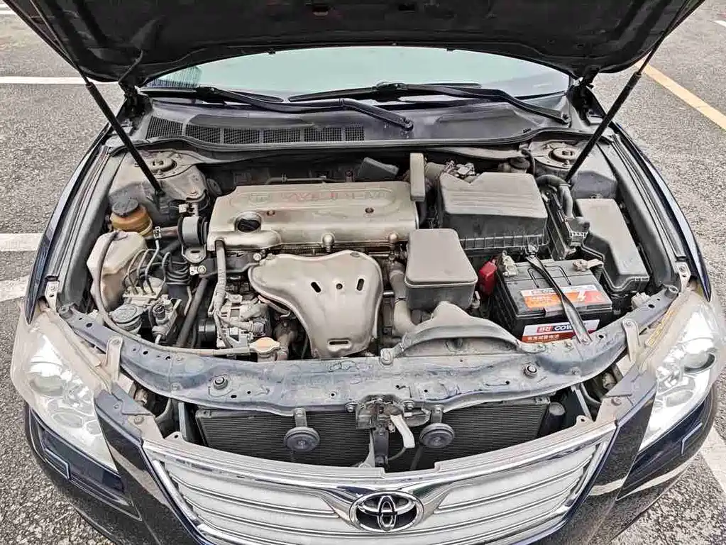 Toyota Camry — миниатюра 9