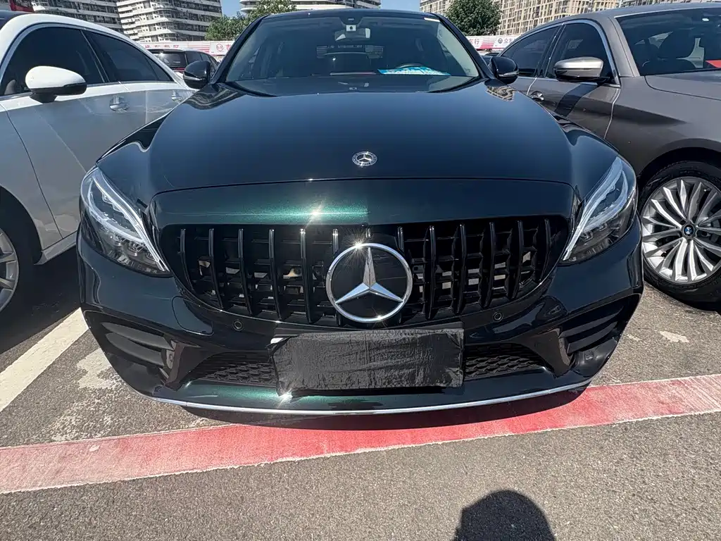 Mercedes-Benz C-Class — миниатюра 2