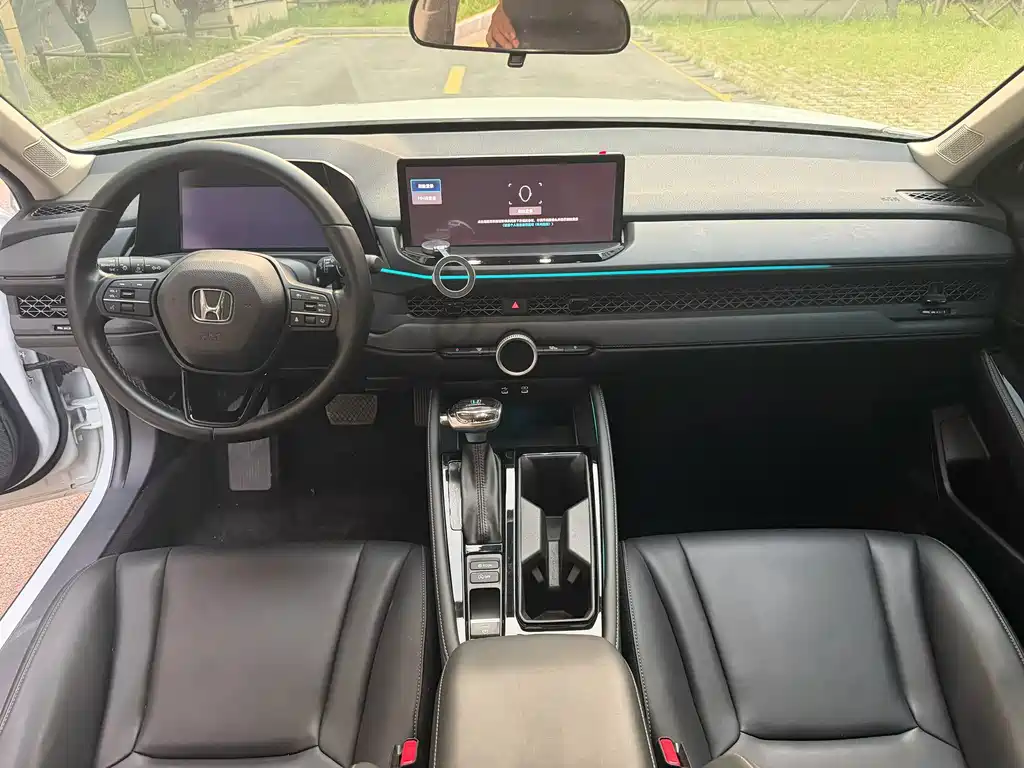 Honda Accord — миниатюра 6