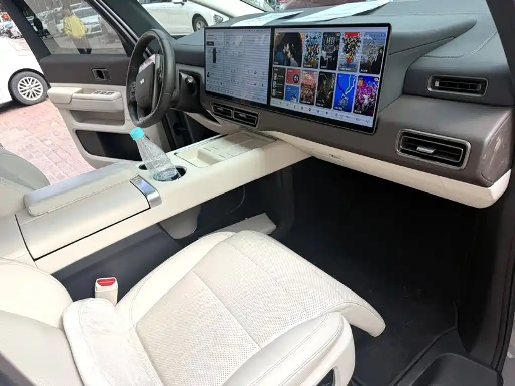Li Auto Li MEGA — миниатюра 6