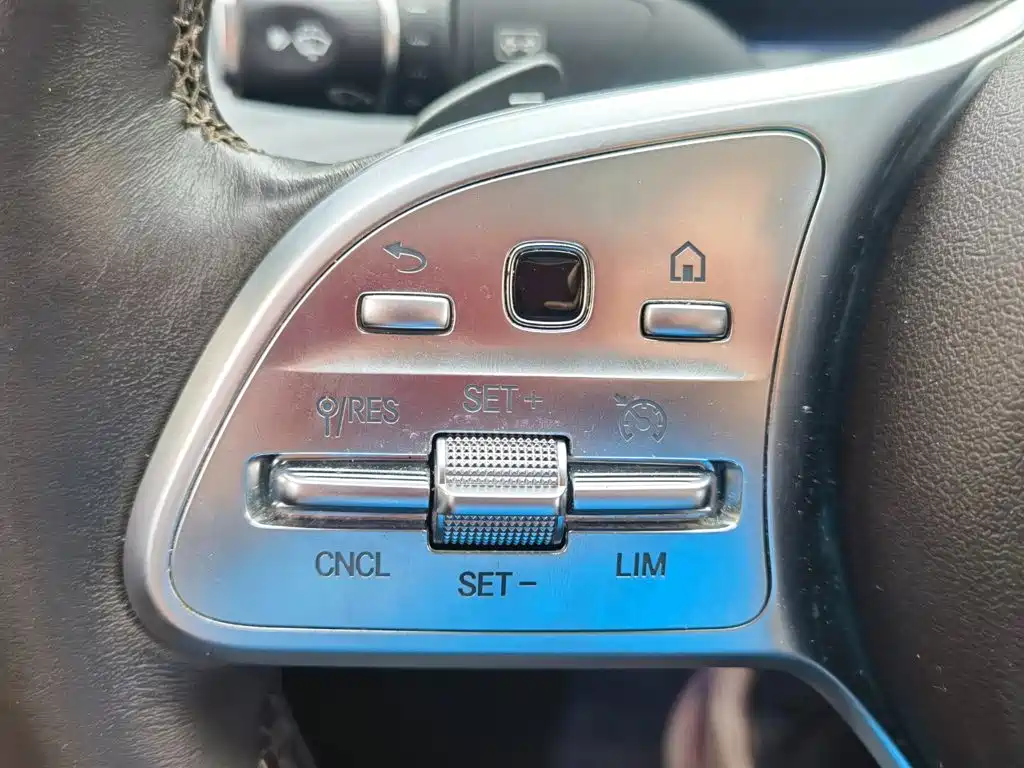 Mercedes-Benz CLS — миниатюра 31