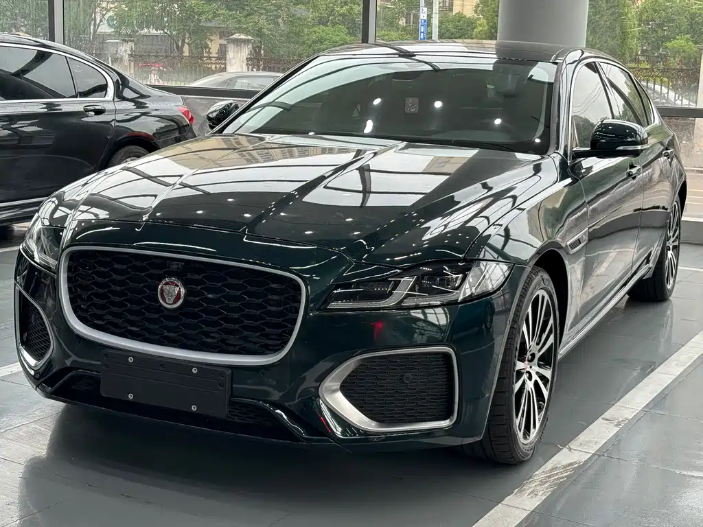 Jaguar XFL 2025