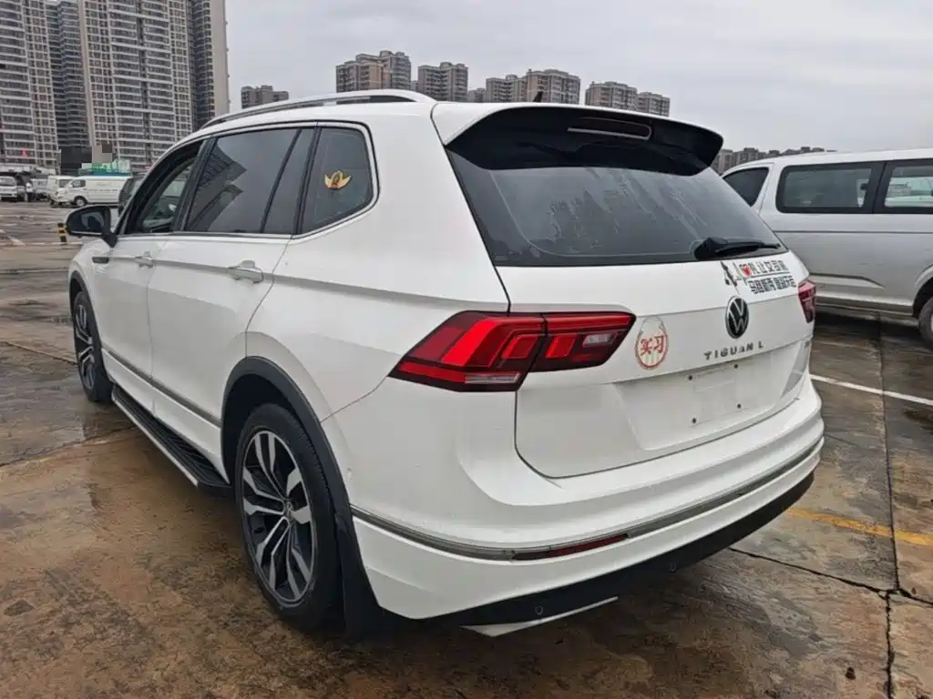 Volkswagen Tiguan L — миниатюра 5