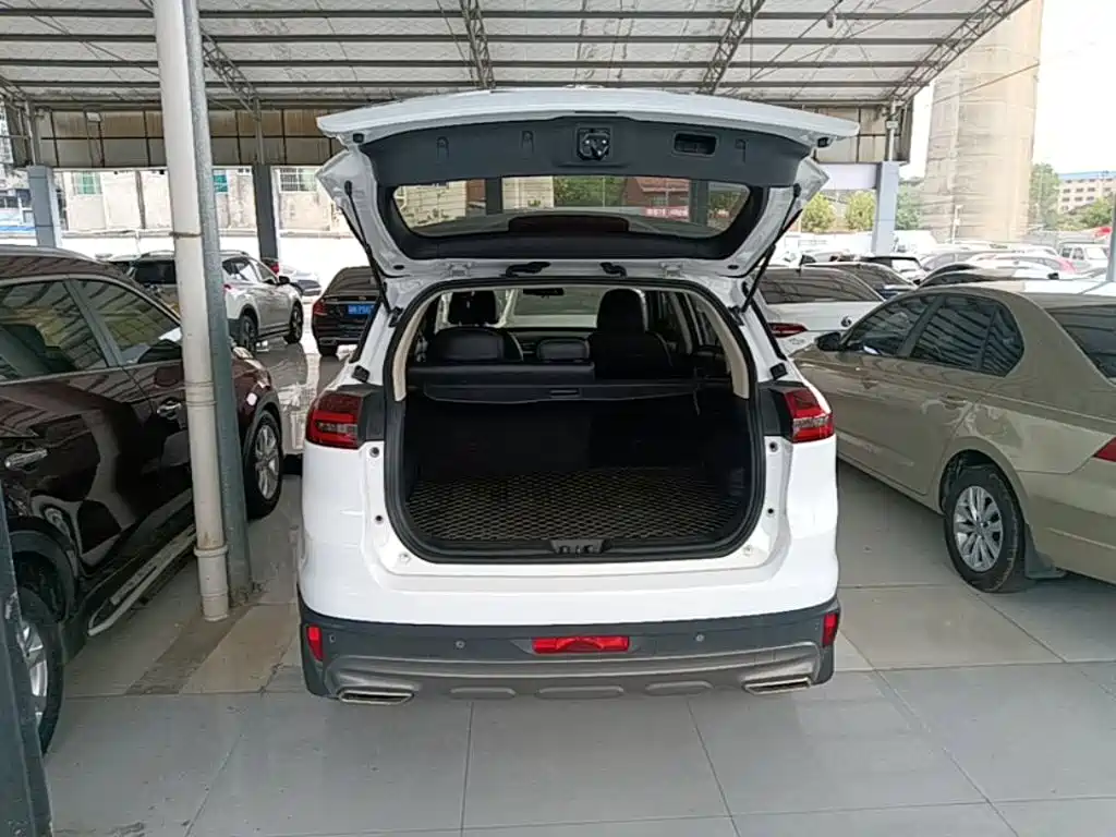 Geely Boyue — миниатюра 19