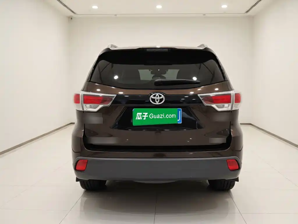 Toyota Highlander — миниатюра 5