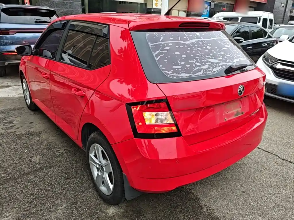 Skoda Fabia — миниатюра 5