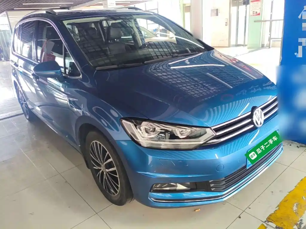 Volkswagen Touran — миниатюра 4