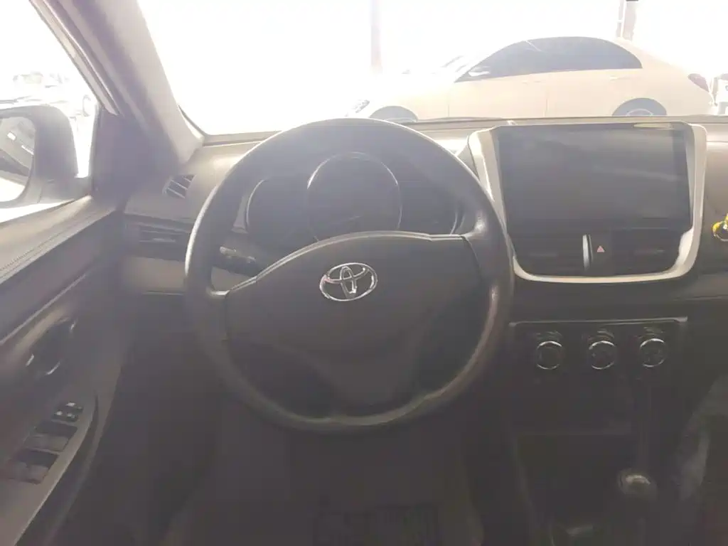 Toyota Vios — миниатюра 11