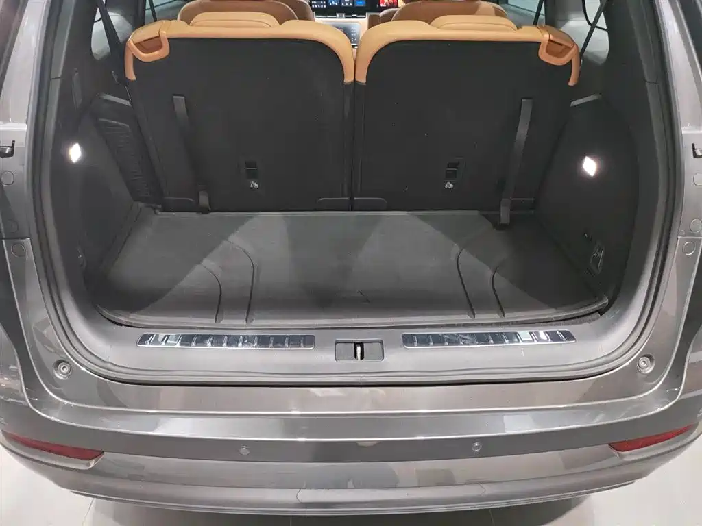 Li Auto Li ONE — миниатюра 9