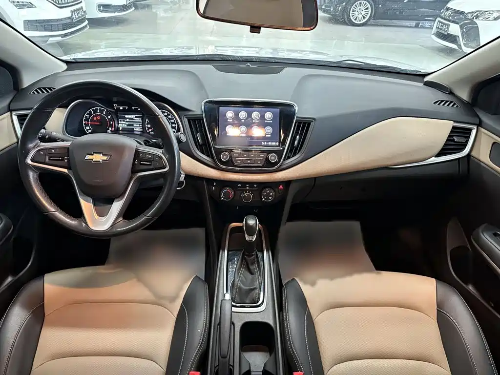 Chevrolet Monza — миниатюра 12