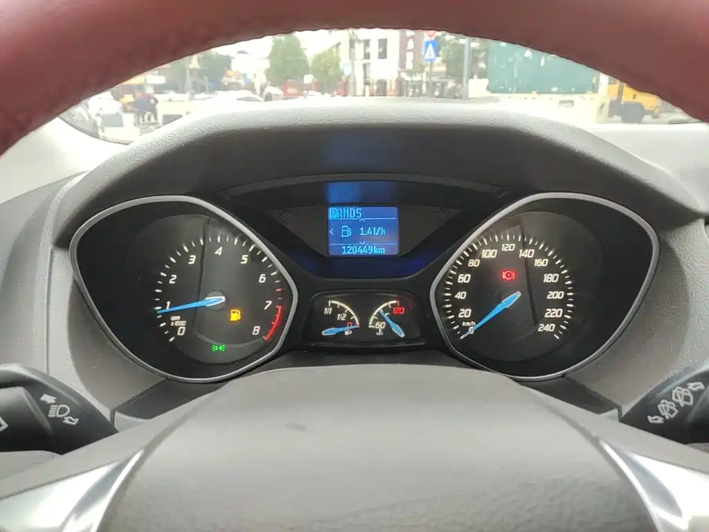 Ford Focus — миниатюра 12
