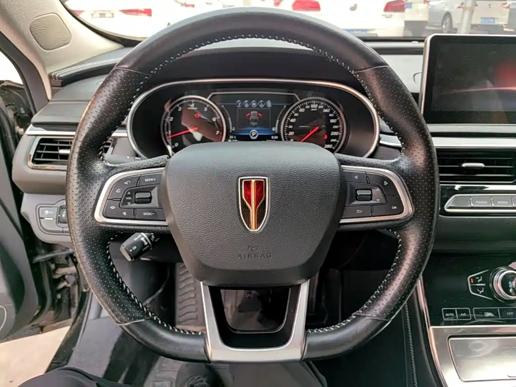 Hongqi Hongqi H5 — миниатюра 11
