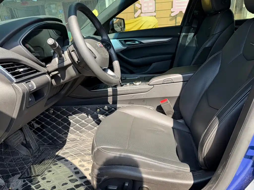 Cadillac CT5 — миниатюра 4