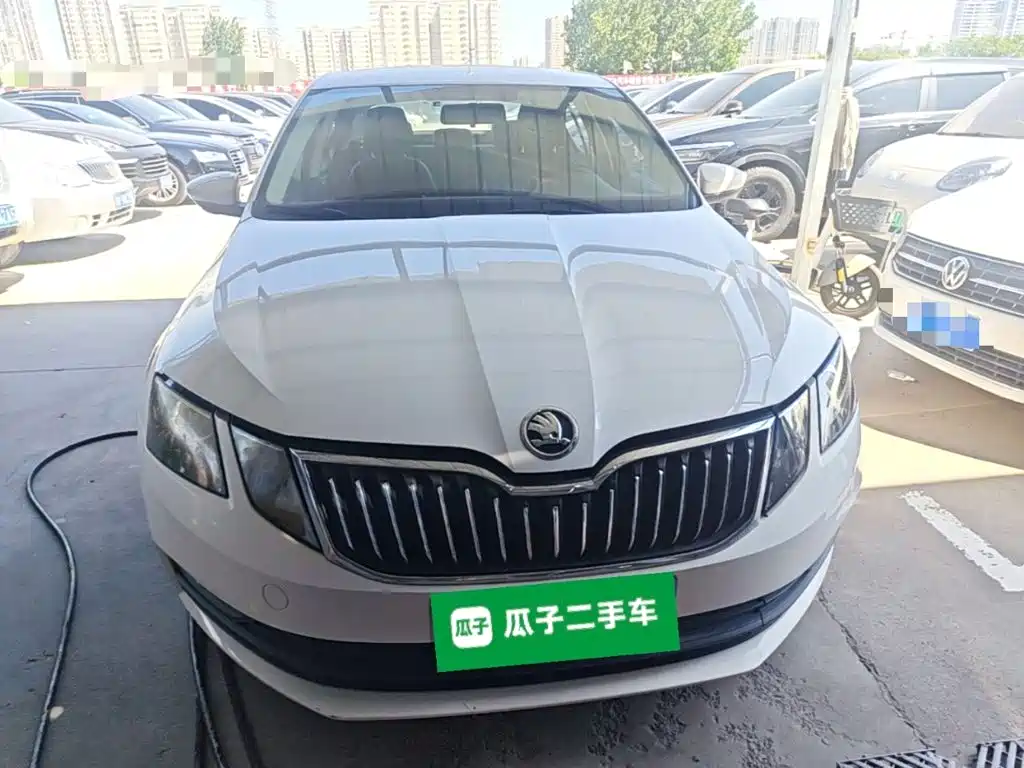 Skoda Octavia — миниатюра 3