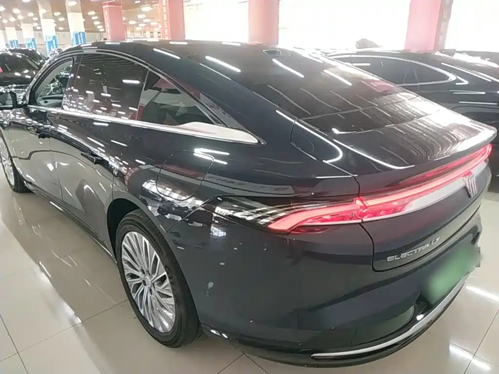 Buick Electra L7 — миниатюра 5