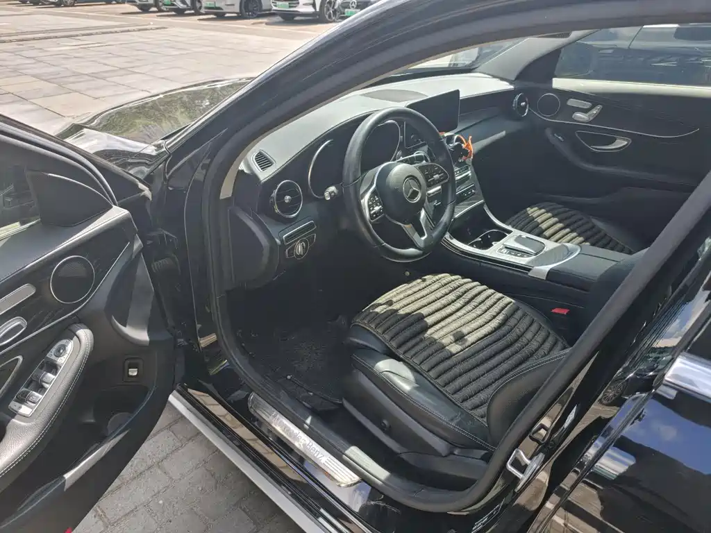 Mercedes-Benz C-Class — миниатюра 8