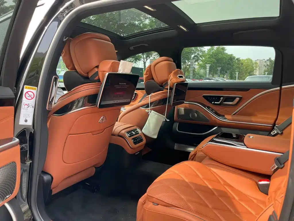 Mercedes-Benz S-Class — миниатюра 12