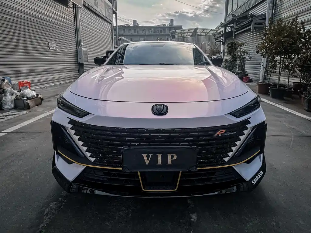 Changan UNI-V — миниатюра 3
