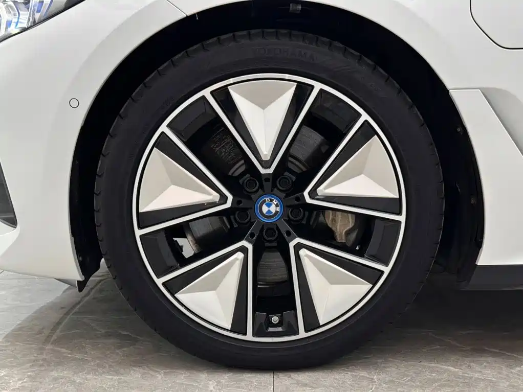 BMW i3 — миниатюра 19