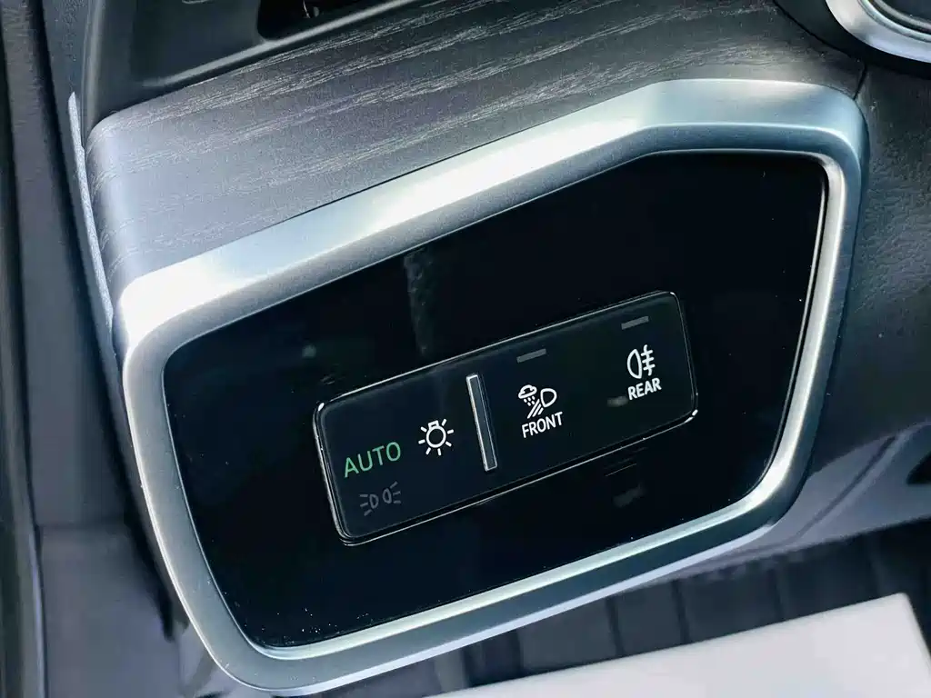 Audi A6L — миниатюра 21