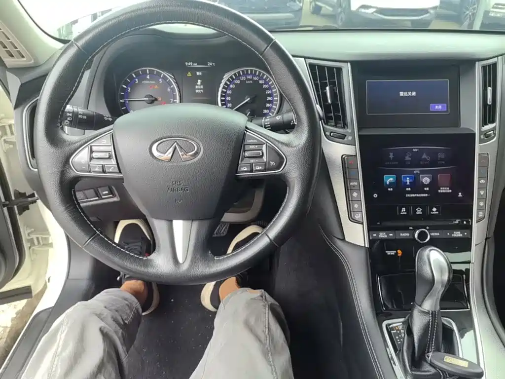 Infiniti Q50L — миниатюра 10