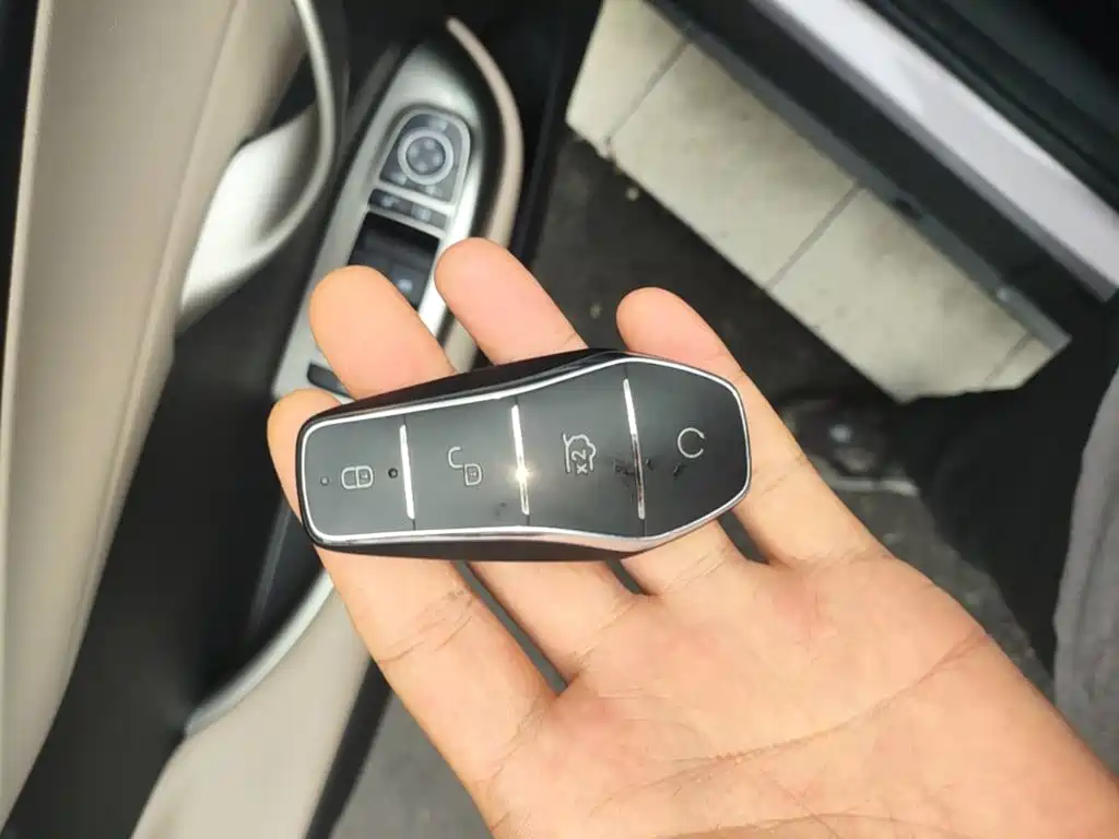BYD Dolphin — миниатюра 9