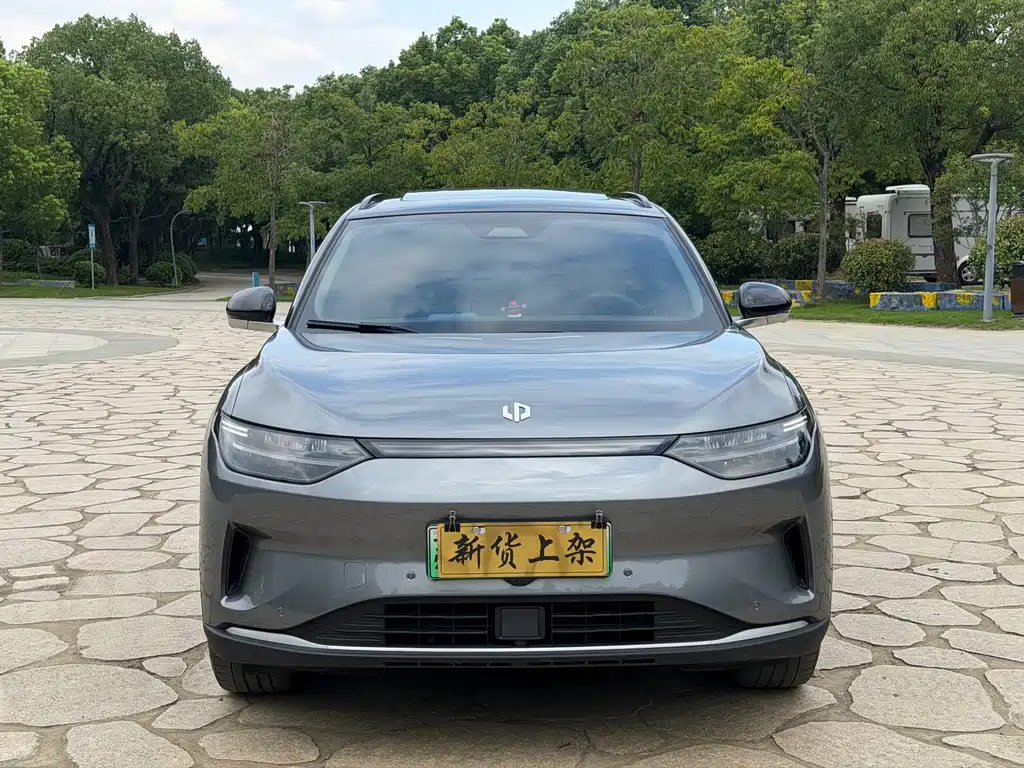 Leapmotor Leapmotor C11 — миниатюра 2