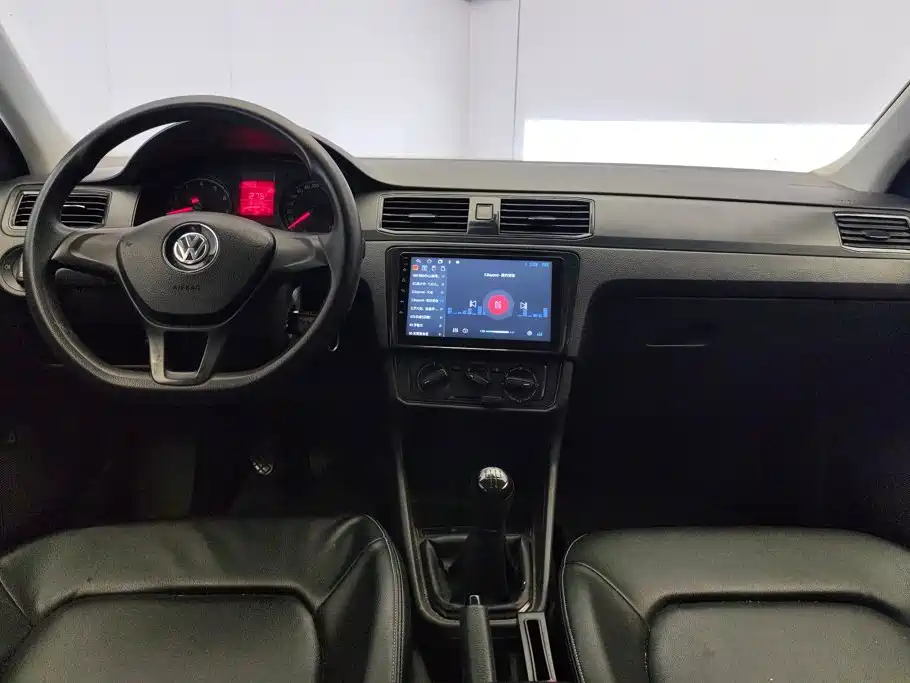 Volkswagen Santana — миниатюра 12