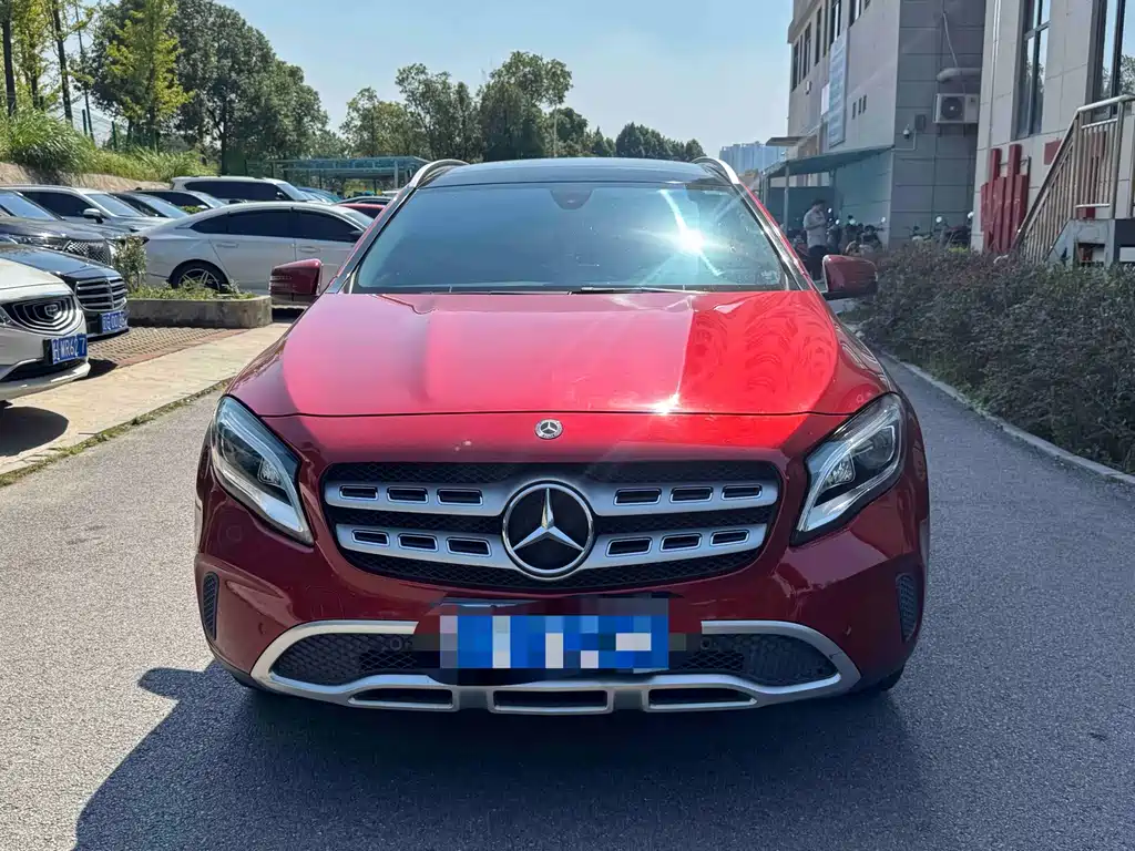 Mercedes-Benz GLA — миниатюра 2