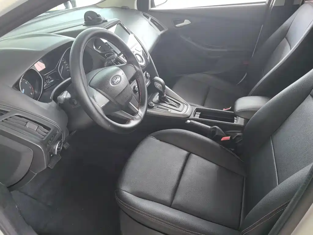 Ford Focus — миниатюра 9