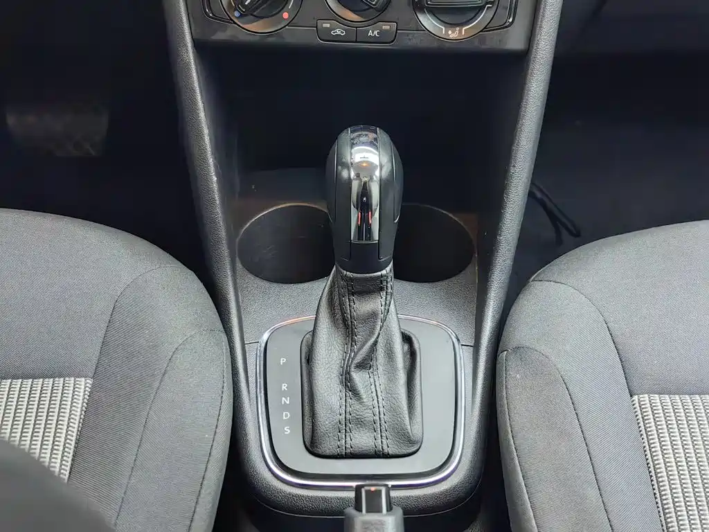 Volkswagen Polo — миниатюра 13