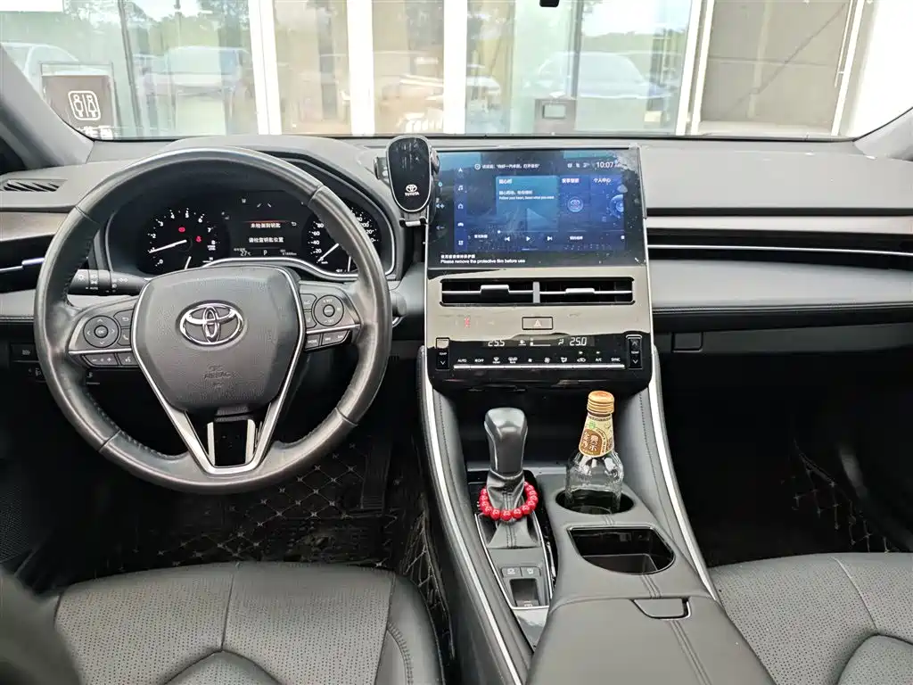Toyota Avalon — миниатюра 6
