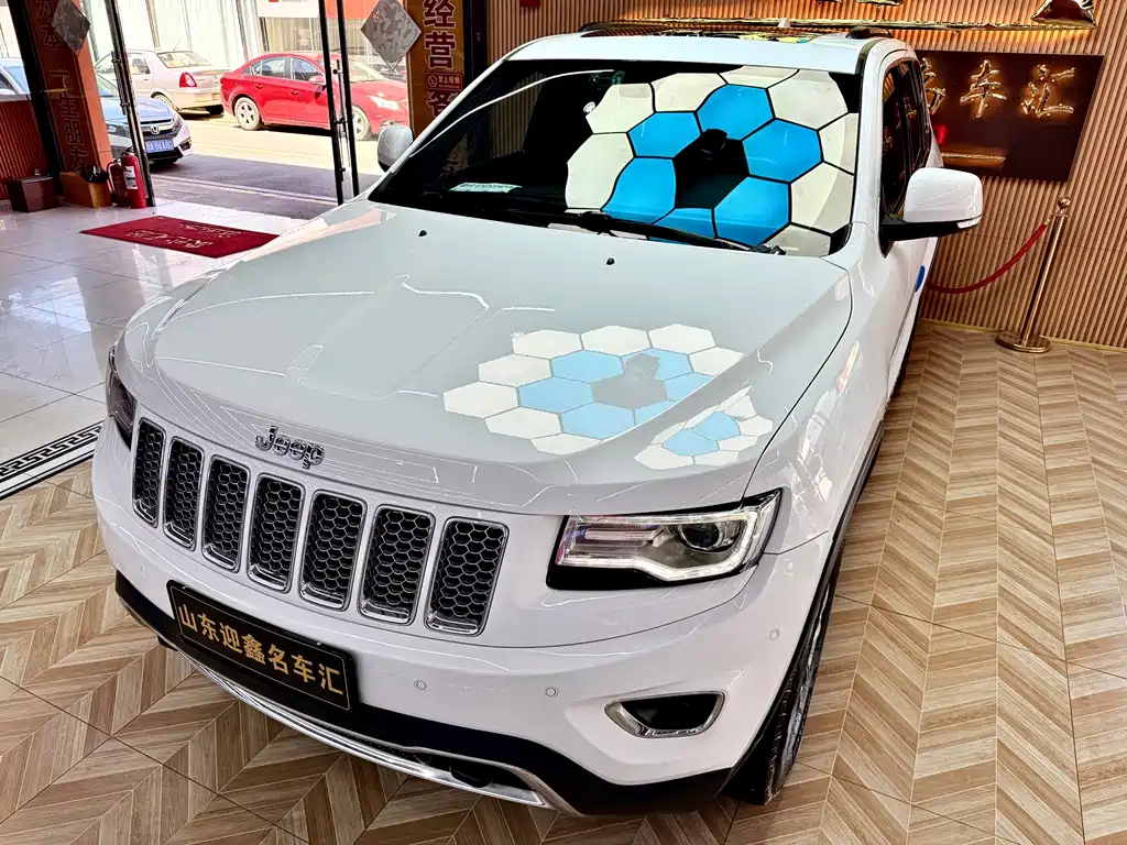Jeep Grand Cherokee (Import) — миниатюра 5