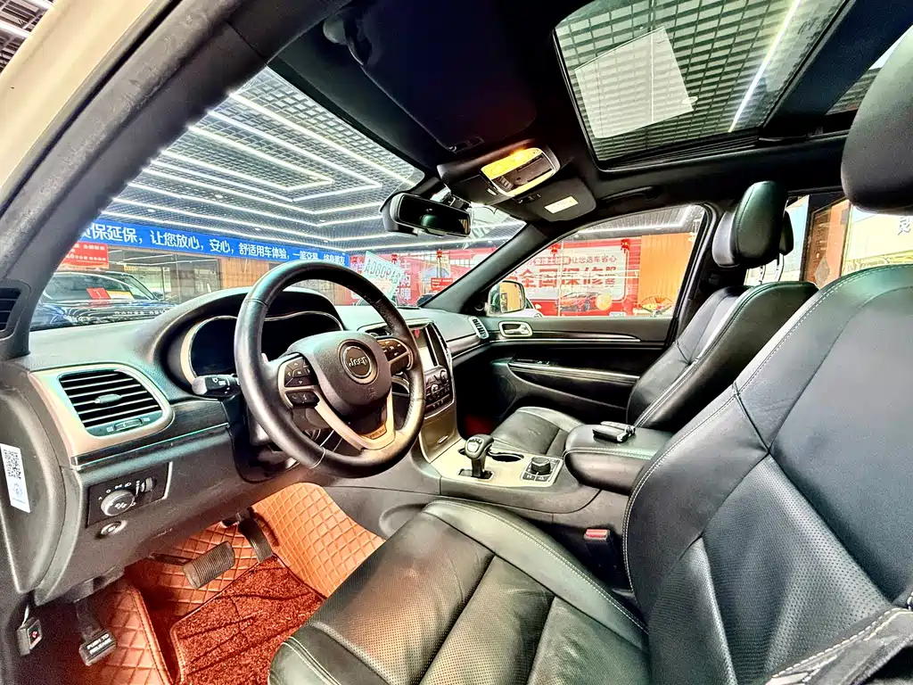 Jeep Grand Cherokee (Import) — миниатюра 8