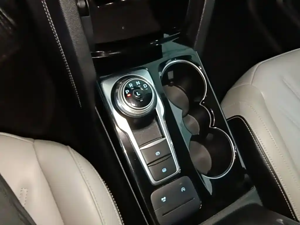 Ford Escape — миниатюра 14