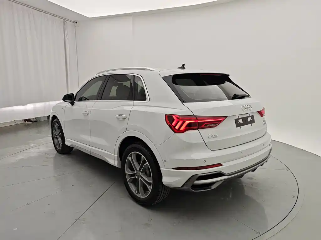 Audi Q3 — миниатюра 6